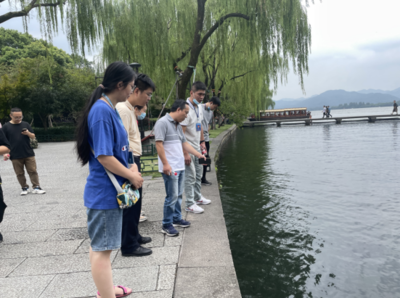 協力保護西湖 守護碧水清波 清波街道與西湖風景名勝區開展“流域共治”活動